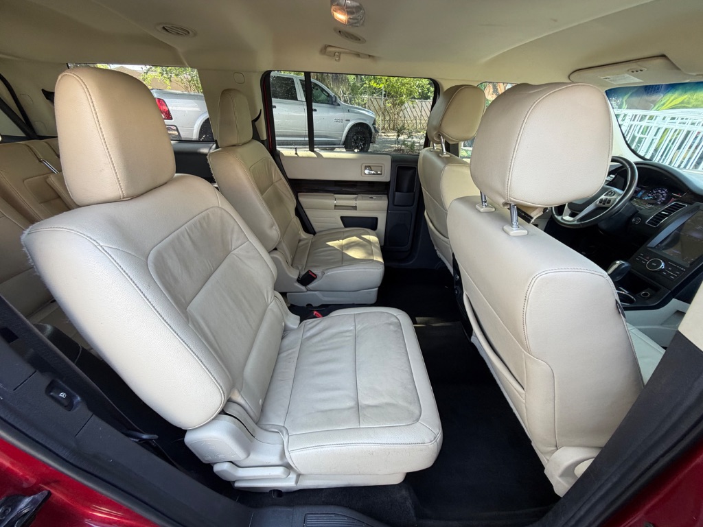 2016 Ford Flex - $10,999