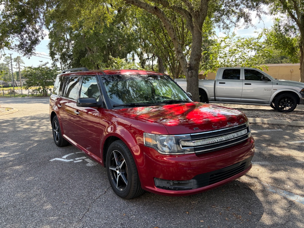 2016 Ford Flex - $10,999