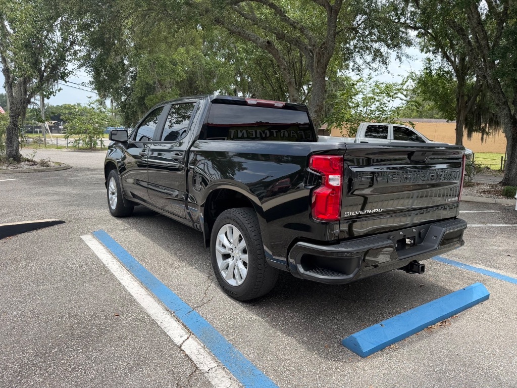 2021 Chevrolet Silverado 1500 - $17,999