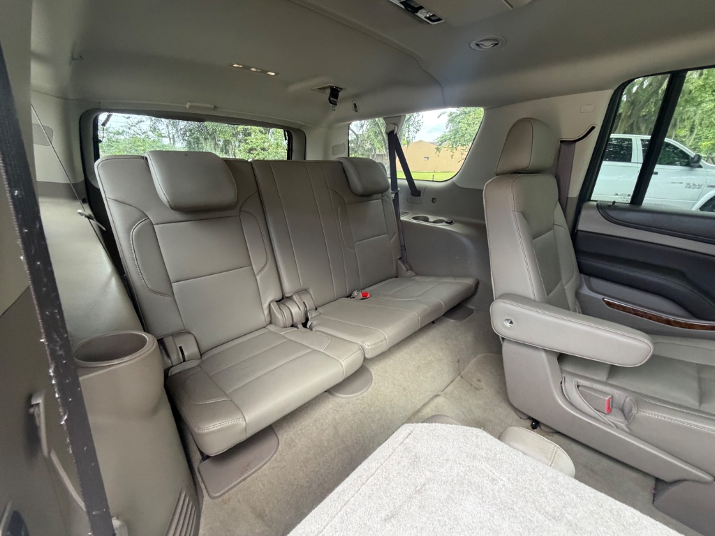 2018 Chevrolet Suburban - $18,999