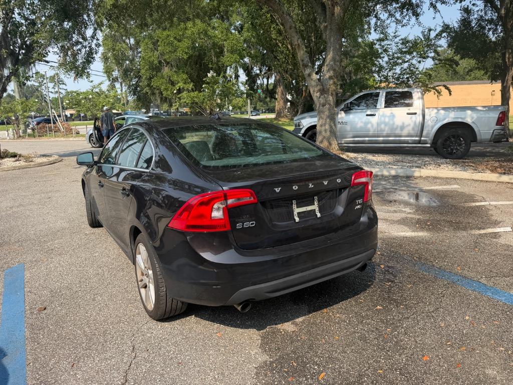 2011 Volvo S60 - $9,999