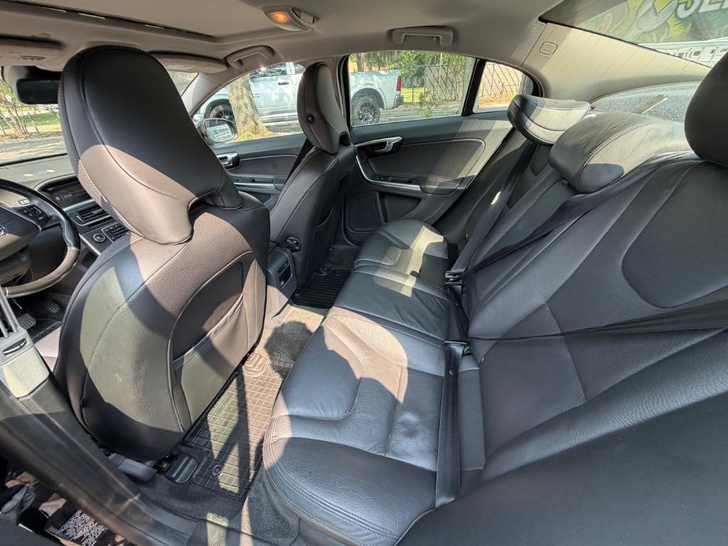 2011 Volvo S60 - $9,999