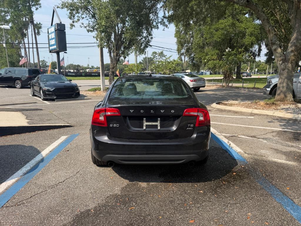 2011 Volvo S60 - $9,999