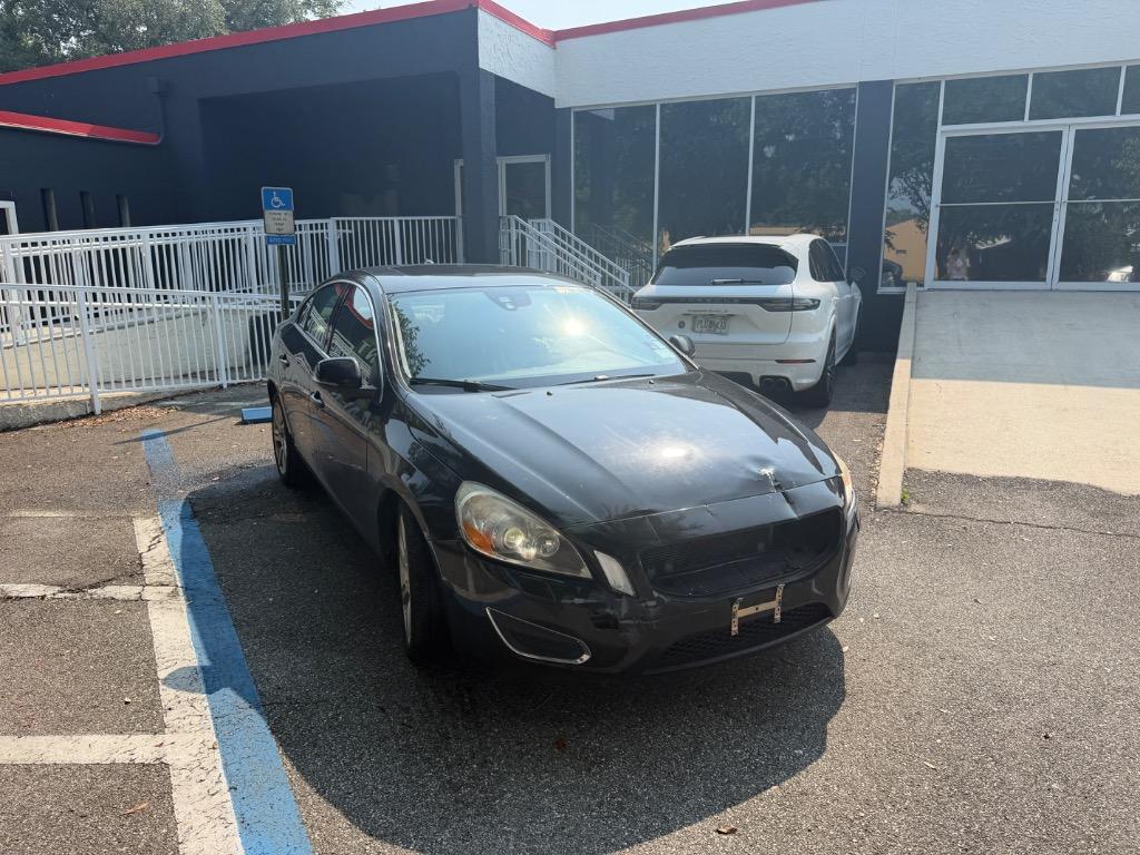 2011 Volvo S60 - $9,999