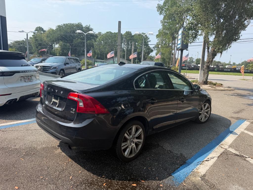 2011 Volvo S60 - $9,999