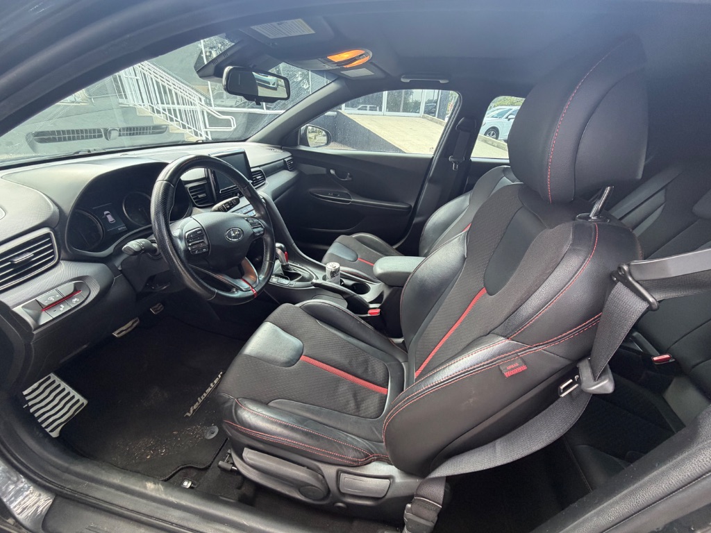 2019 Hyundai Veloster - $16,999