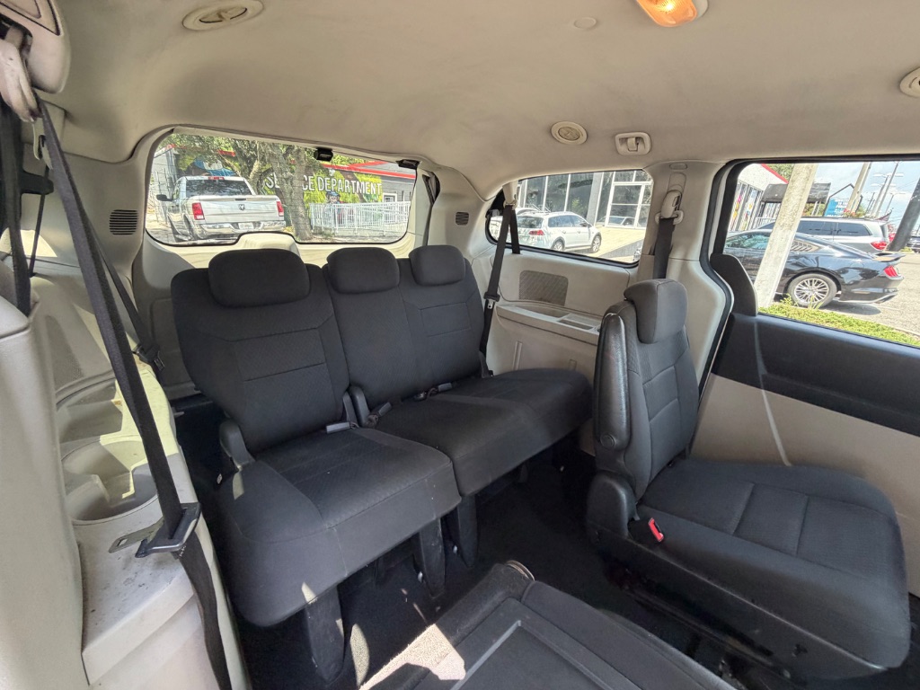 2010 Dodge Grand Caravan - $7,999