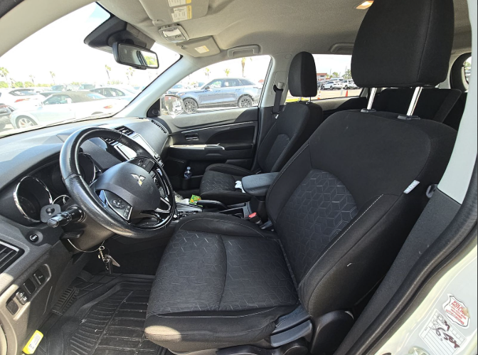 2021 Mitsubishi Outlander - $17,999