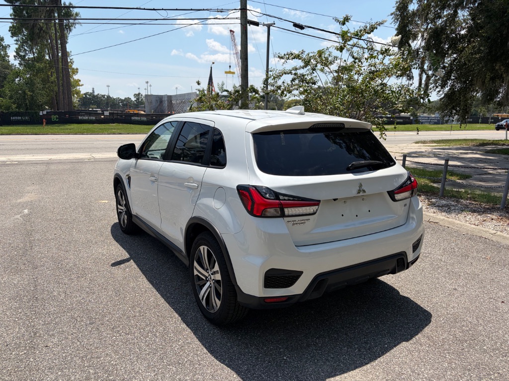 2021 Mitsubishi Outlander - $17,999