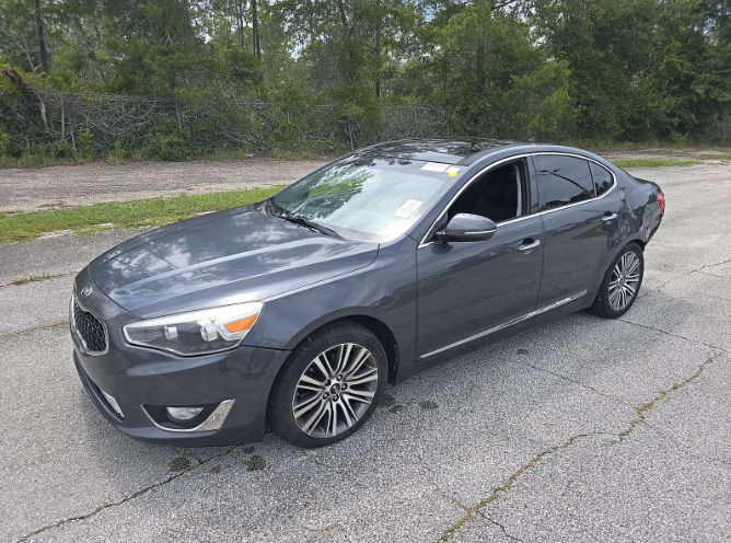 2015 Kia Cadenza - $10,999