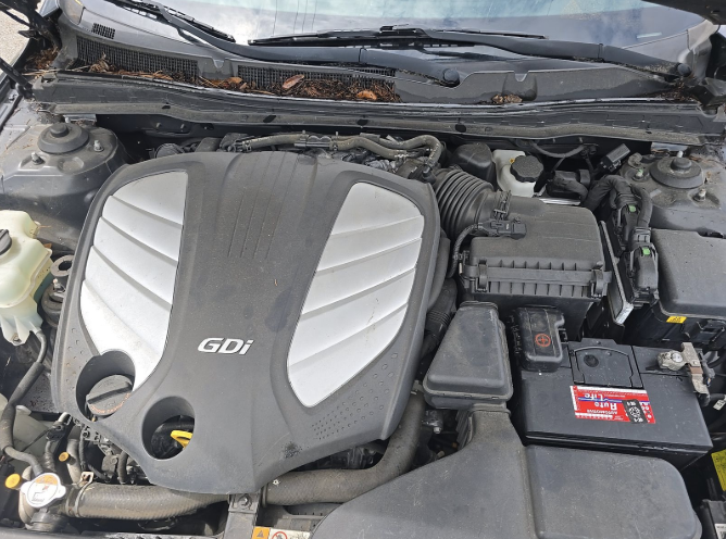 2015 Kia Cadenza - $10,999