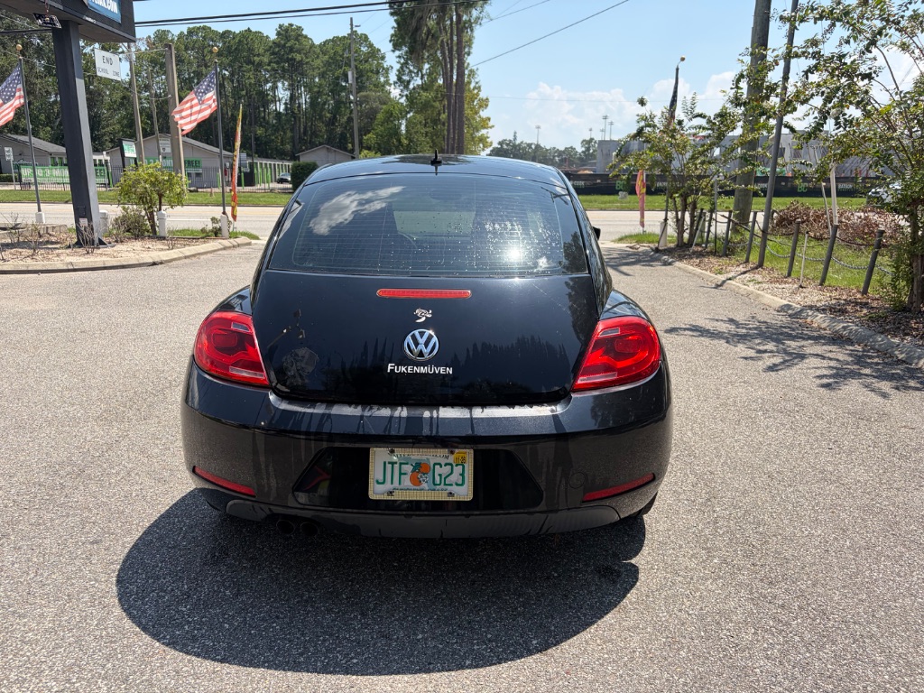2014 Volkswagen Beetle - $10,999