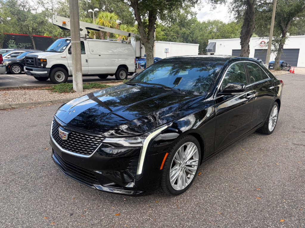 2022 Cadillac CT4