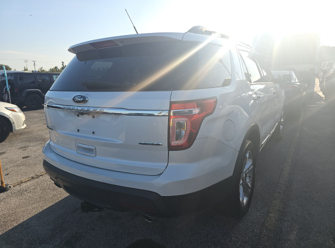 2014 Ford Explorer - $15,999
