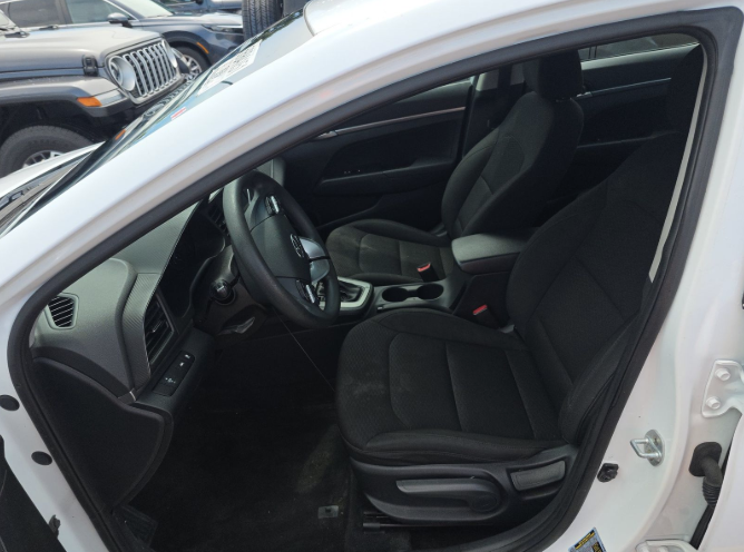 2020 Hyundai Elantra - $13,999