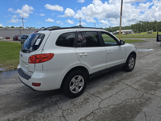 2009 Hyundai Santa Fe - $7,999