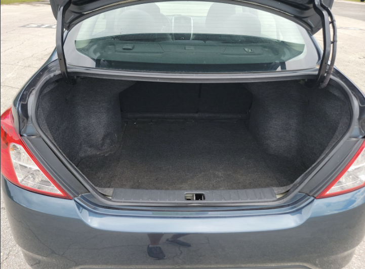 2016 Nissan Versa - $7,999