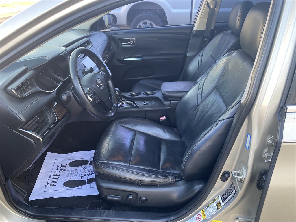 2015 Toyota Avalon - $15,996