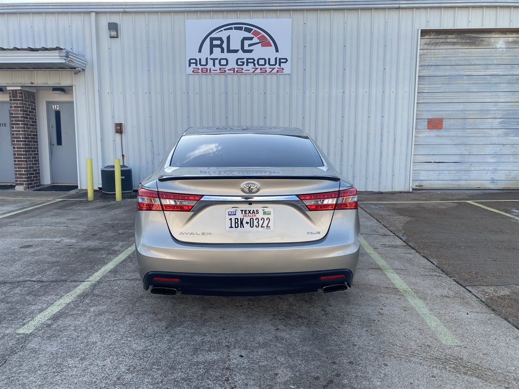2015 Toyota Avalon - $15,996
