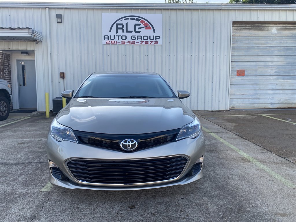 2015 Toyota Avalon - $15,996