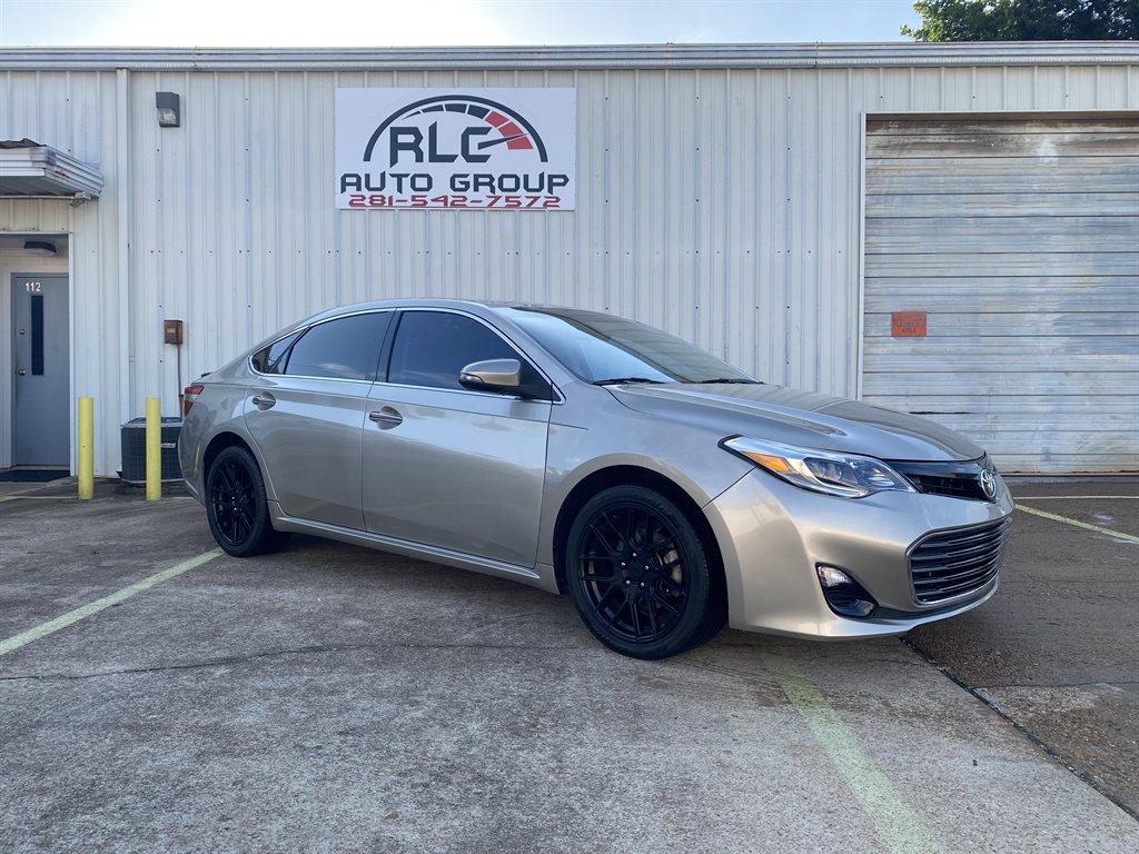 2015 Toyota Avalon - $15,996