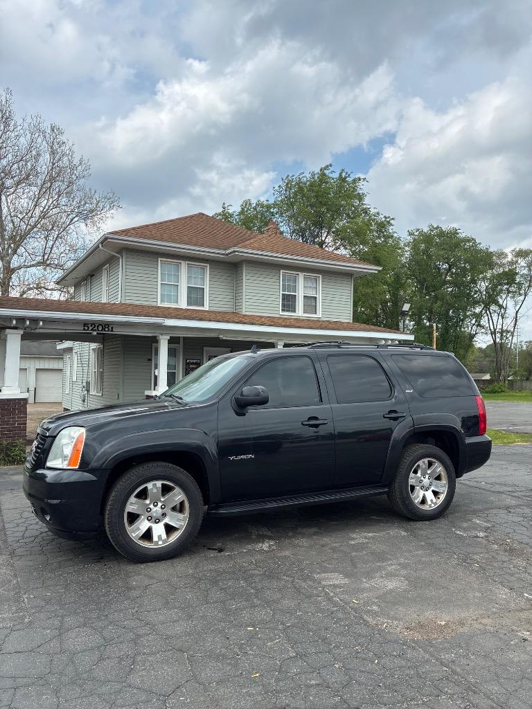 2011 GMC Yukon - $8,000