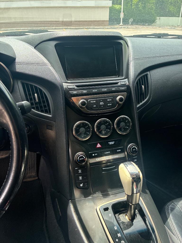 2013 Hyundai Genesis