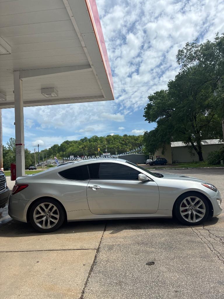 2013 Hyundai Genesis