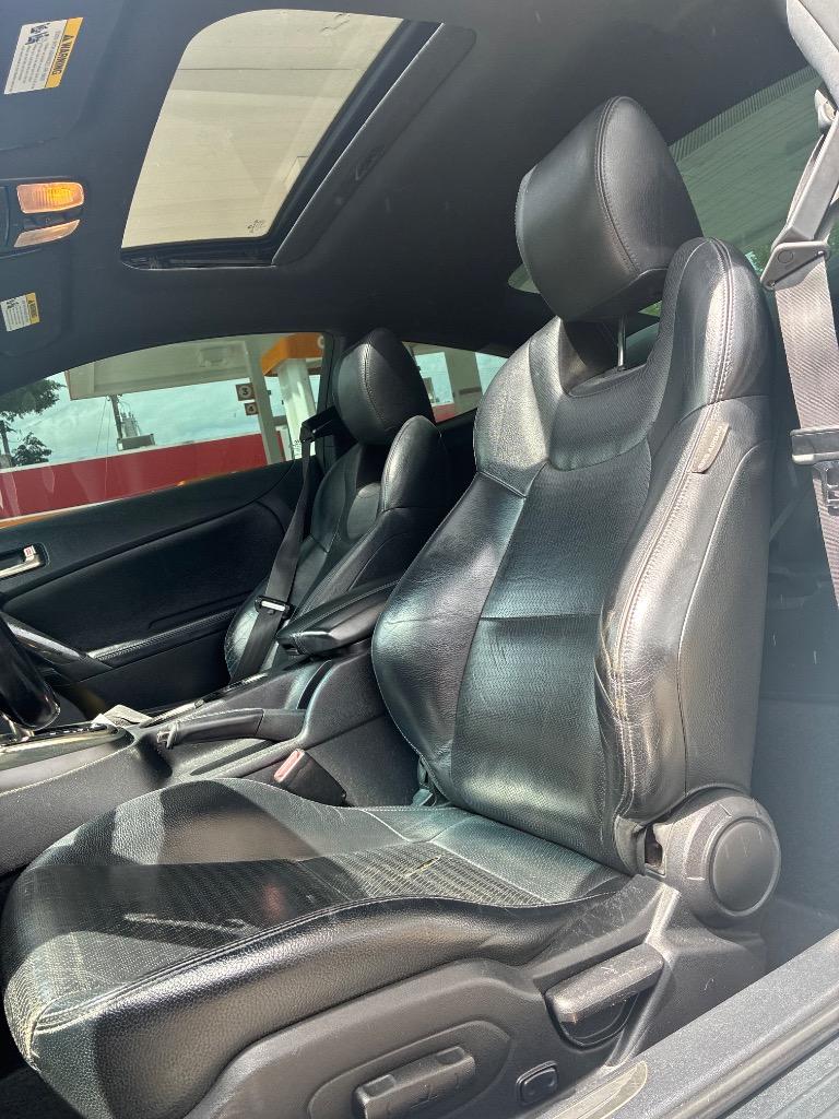 2013 Hyundai Genesis