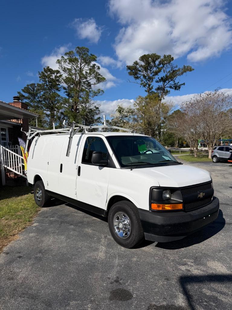 2017 Chevrolet Express - $9,900