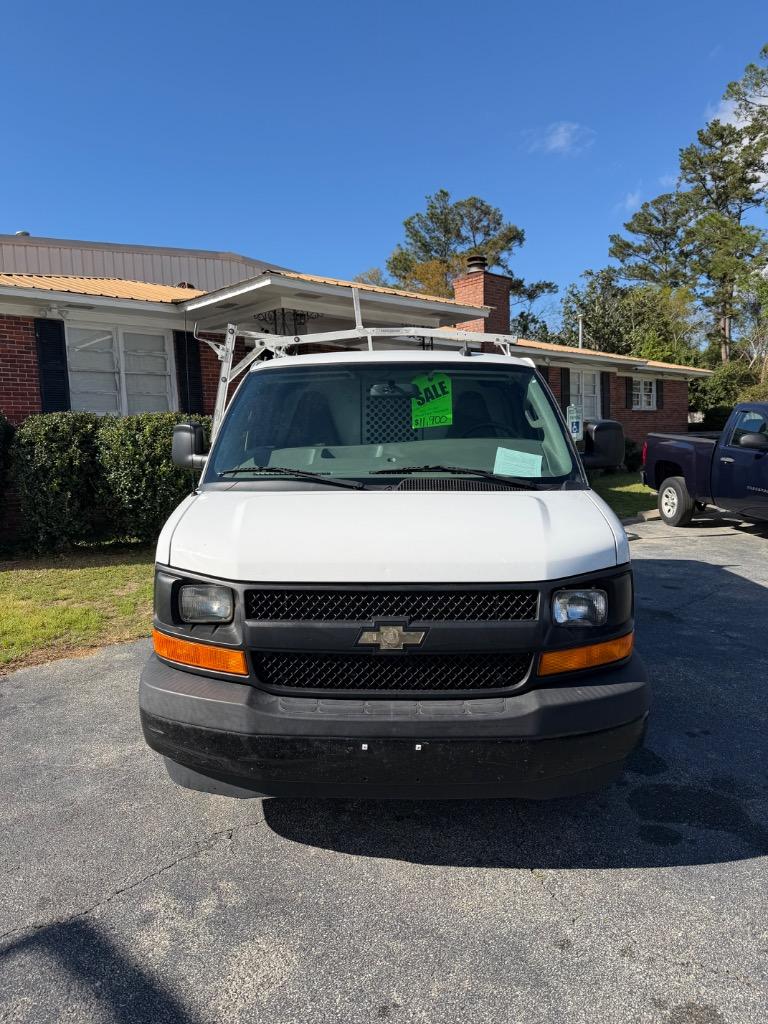 2017 Chevrolet Express - $9,900