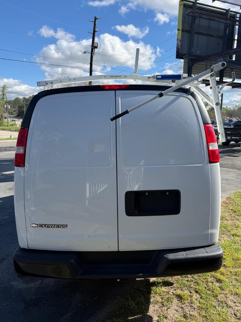 2017 Chevrolet Express - $9,900