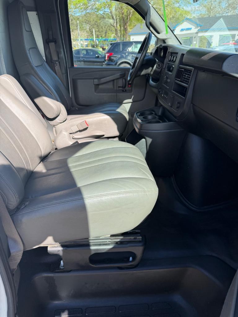 2017 Chevrolet Express - $9,900