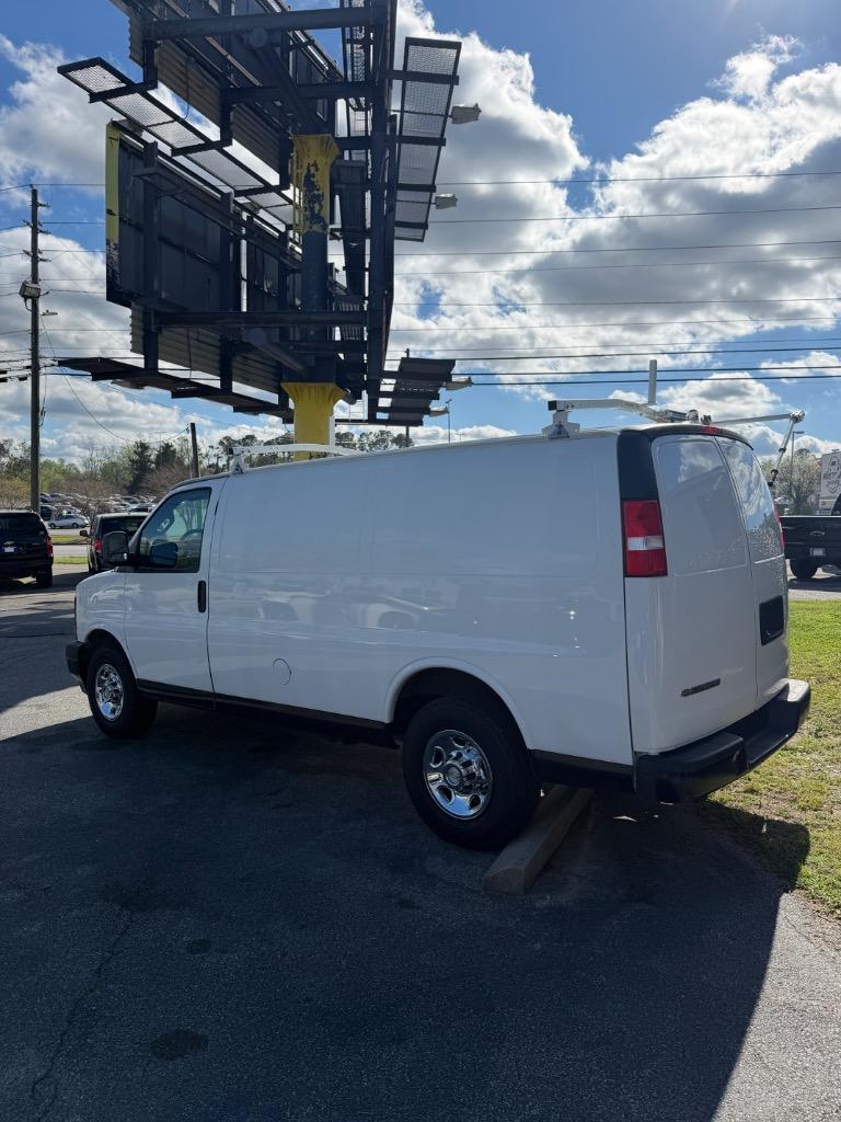 2017 Chevrolet Express - $9,900