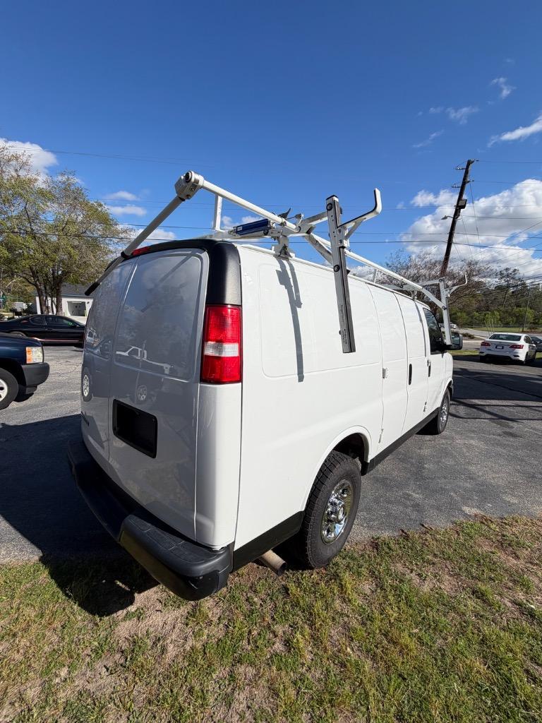 2017 Chevrolet Express - $9,900
