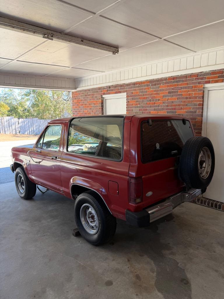 1984 Ford Bronco - $5,900