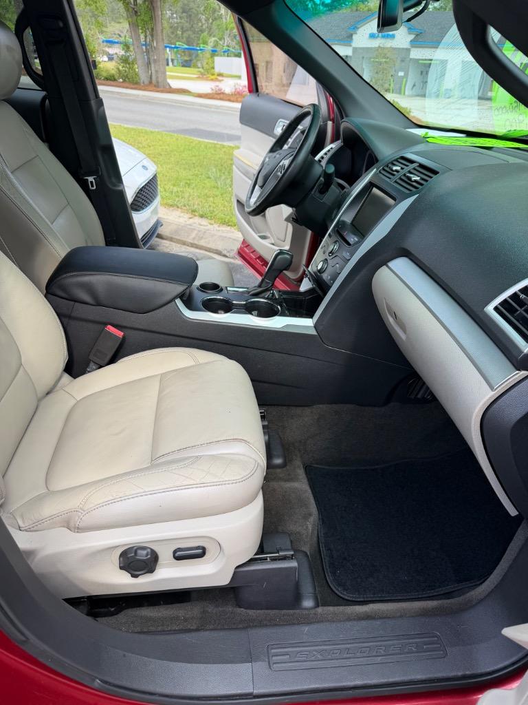2014 Ford Explorer - $7,900