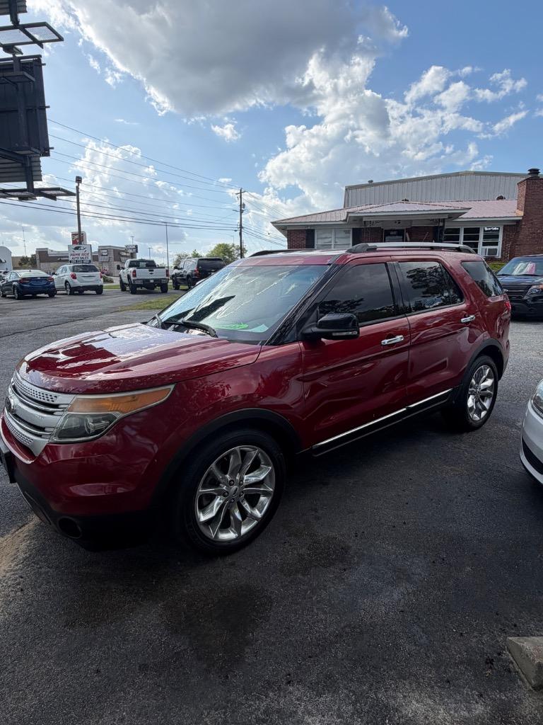 2014 Ford Explorer - $7,900