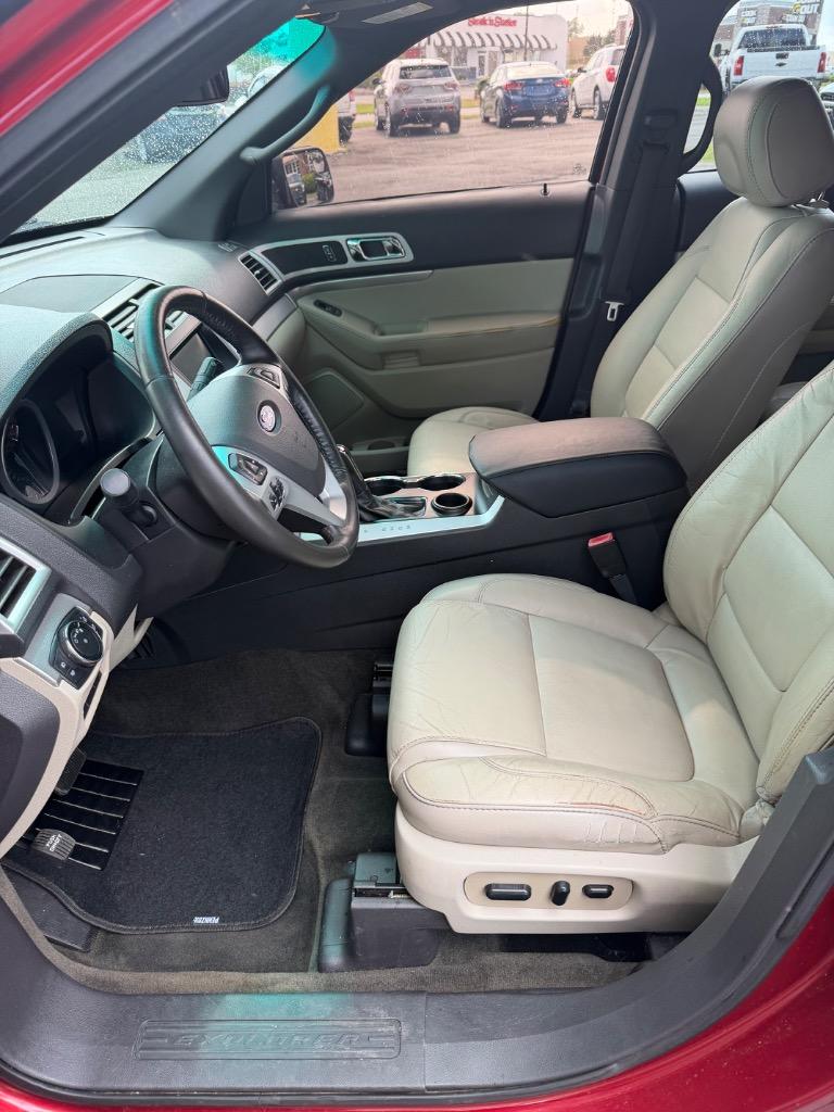 2014 Ford Explorer - $7,900