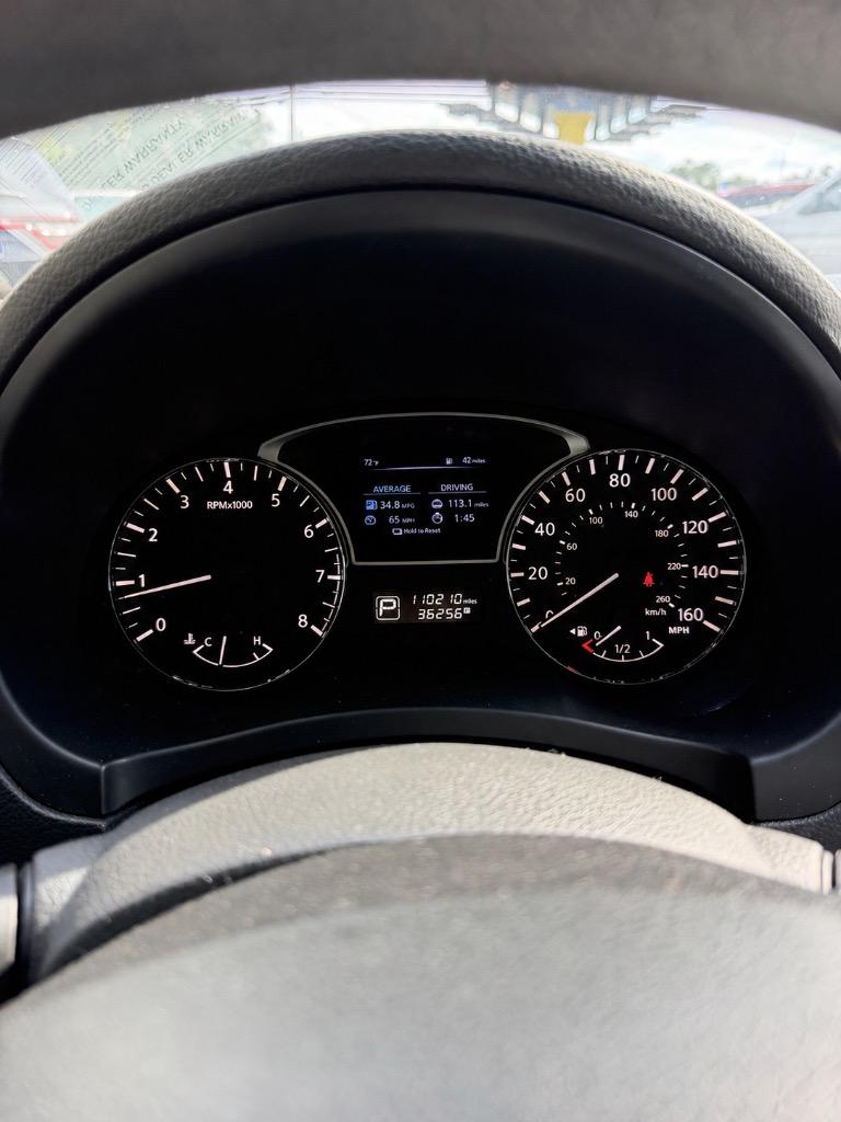 2015 Nissan Altima - $8,900