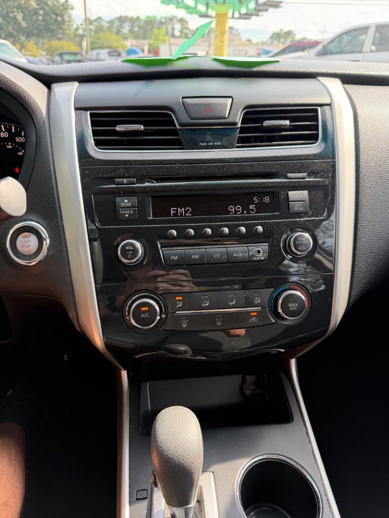 2015 Nissan Altima - $8,900