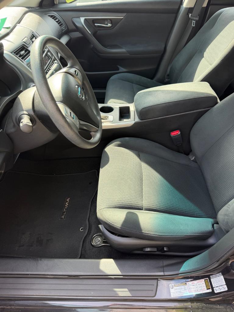 2015 Nissan Altima - $8,900