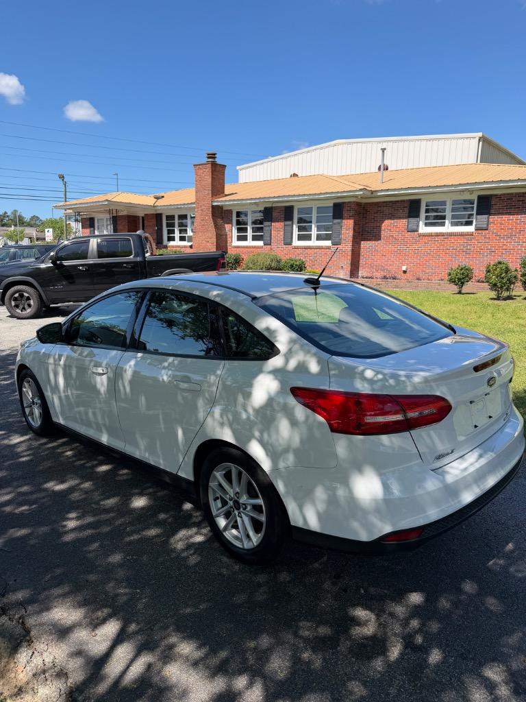 2015 Ford Focus - $5,900