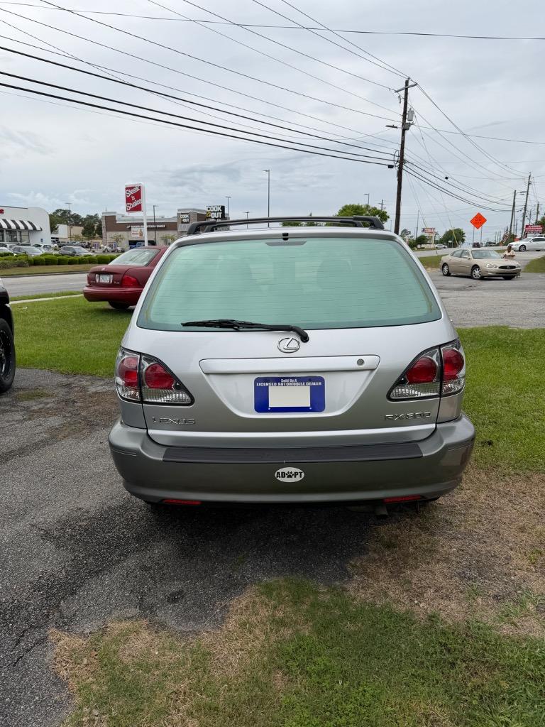 2002 Lexus RX - $6,750