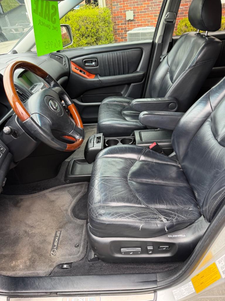 2002 Lexus RX - $6,750