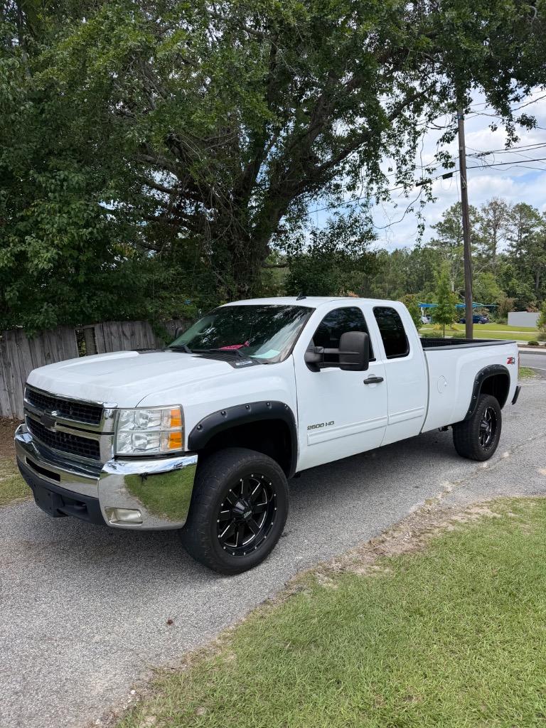 2010 Chevrolet Silverado - $1,290