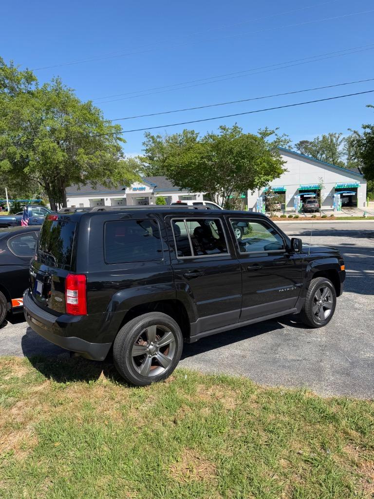 2015 Jeep Patriot - $9,500