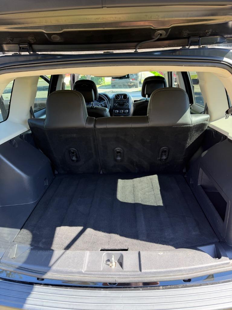 2015 Jeep Patriot - $9,500