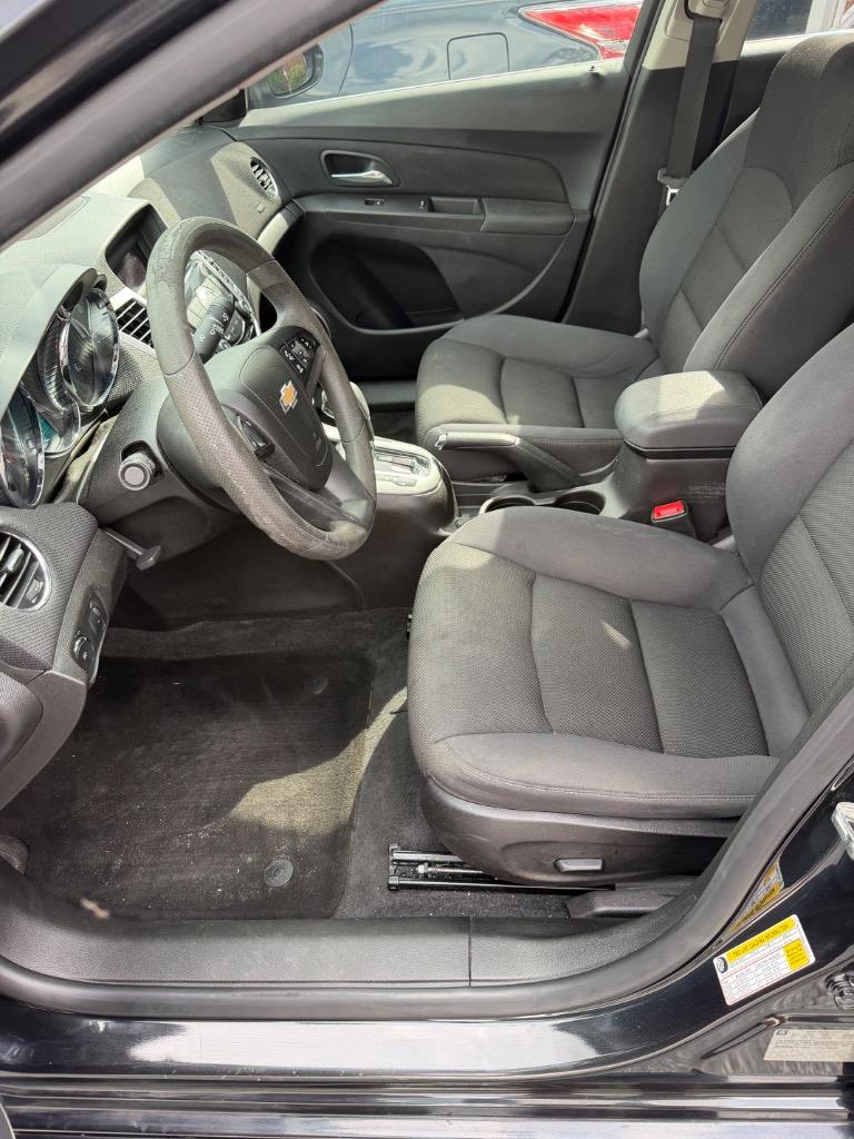 2016 Chevrolet Cruze - $7,900