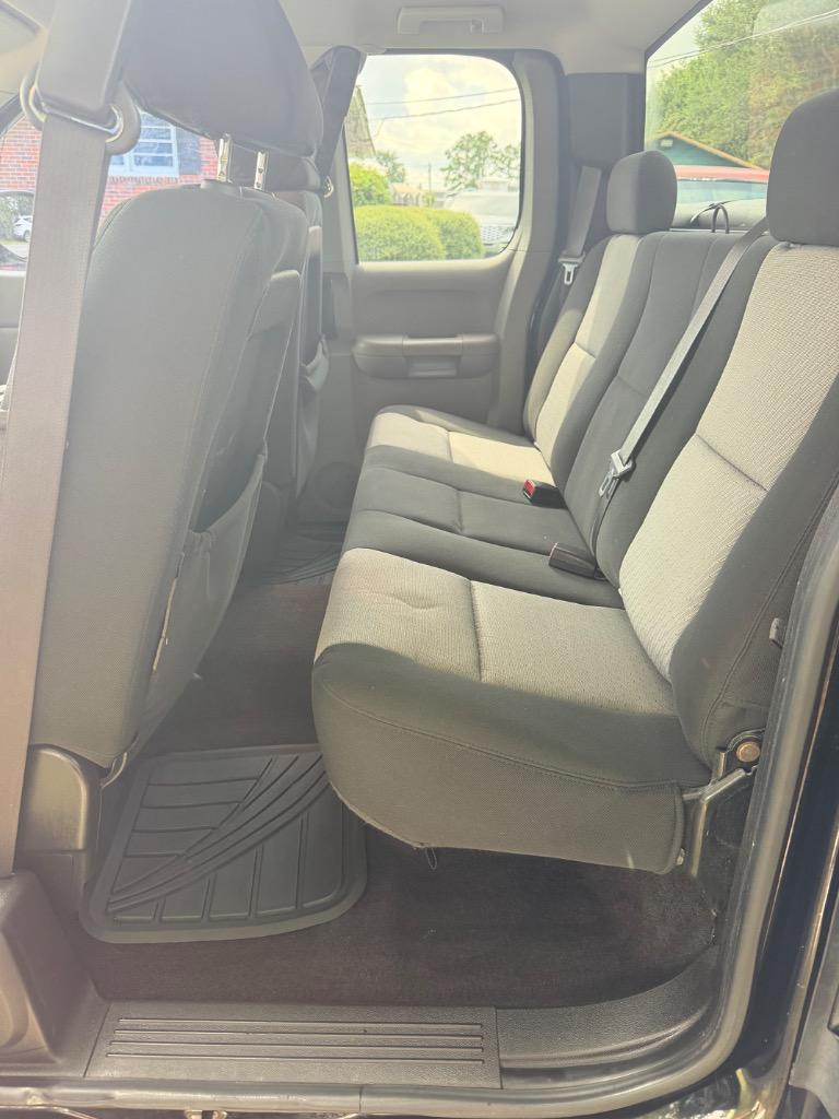 2009 Chevrolet Silverado - $6,900